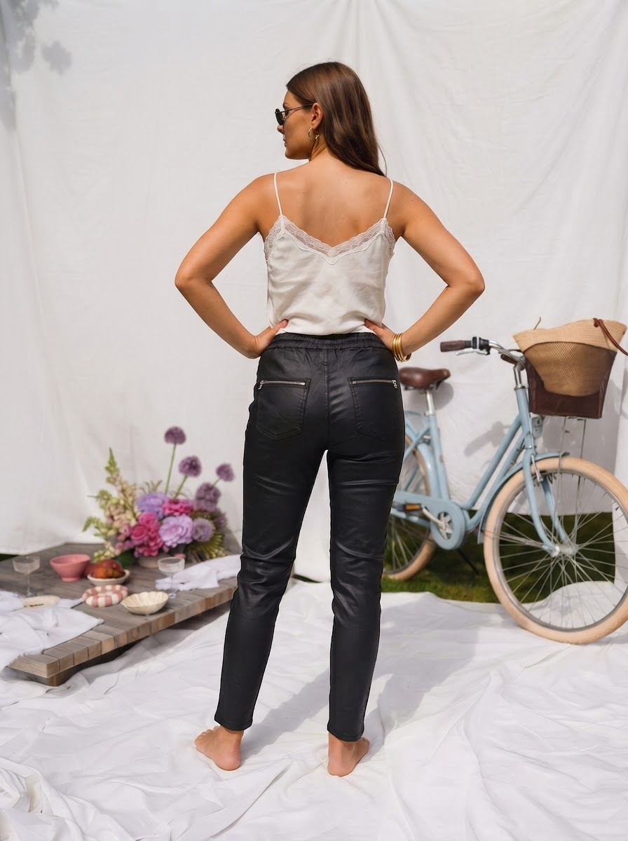 Mellys Leather-Look Button-3