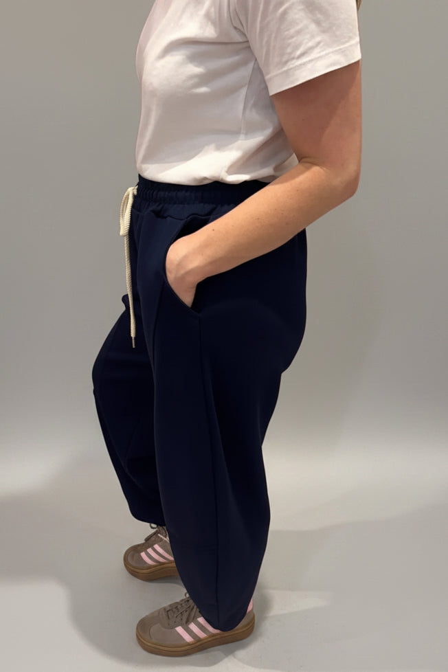 Cotton Barrel Joggers-3