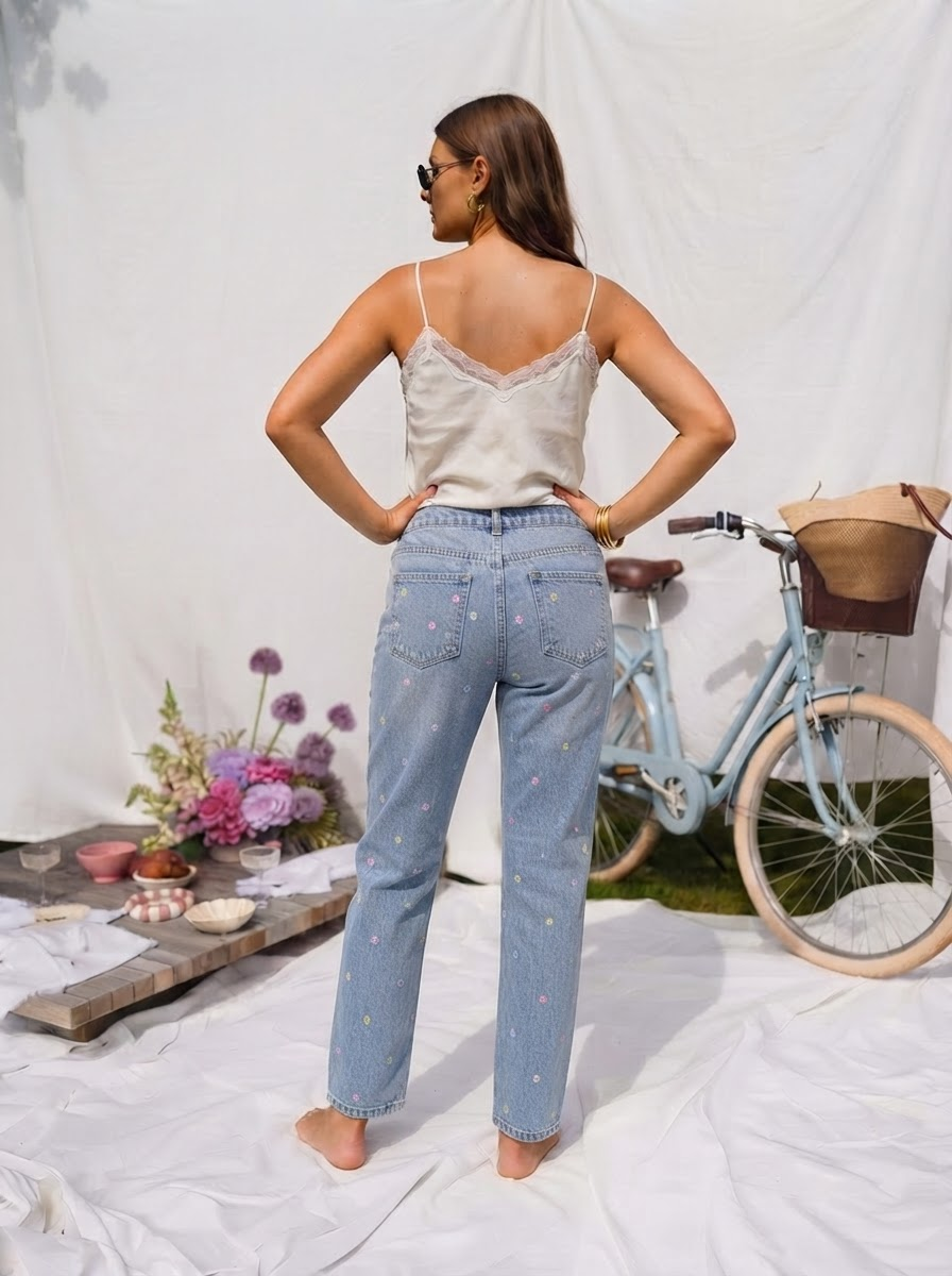Melly Flower Embroidered Jeans-2