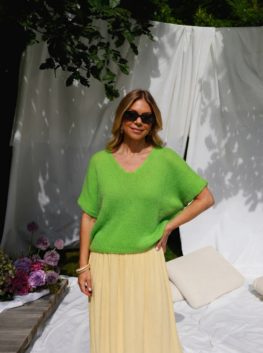 Sìomha V-Neck Knit-9