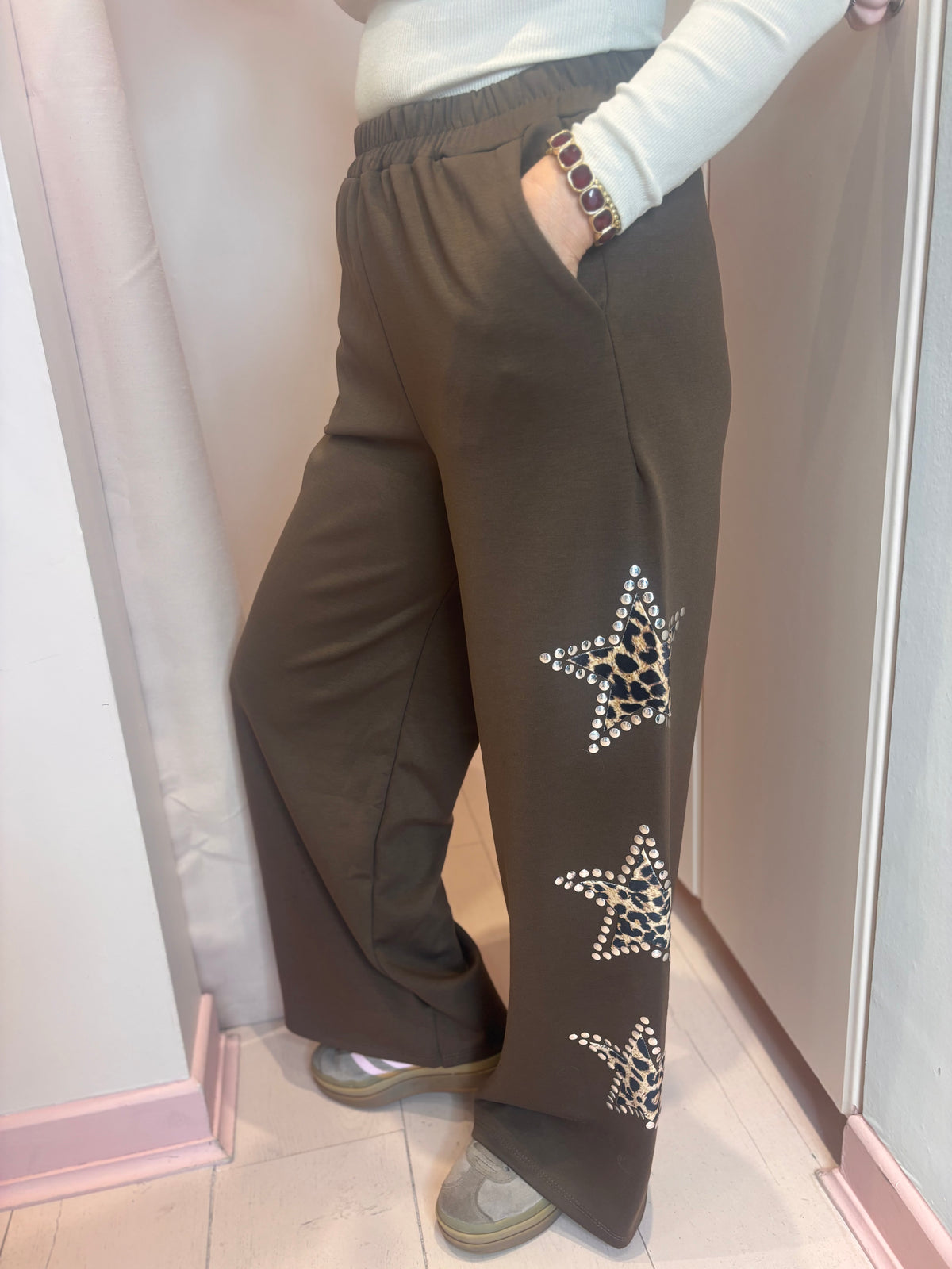 Leopard Star Wide Leg Joggers