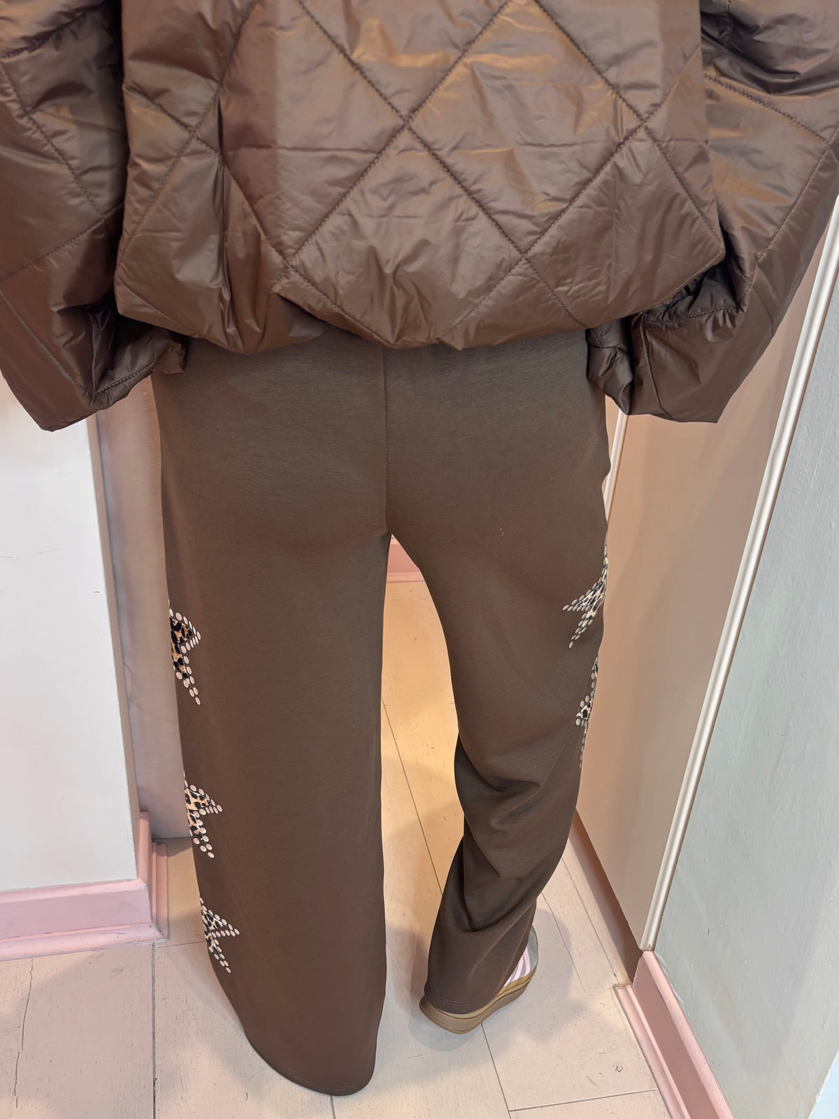 Leopard Star Wide Leg Joggers-4