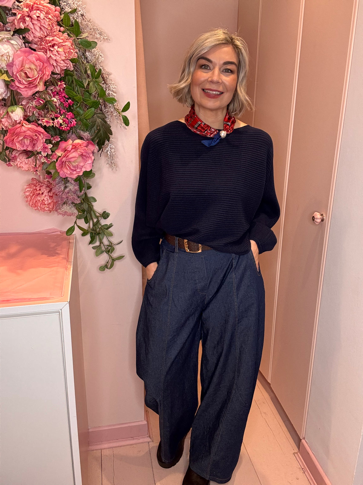 Indigo Belted Barrel Jeans-5