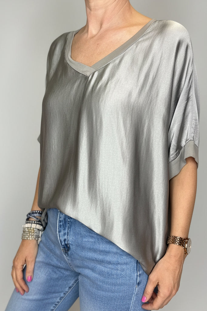 Leanne V-Neck Top-11