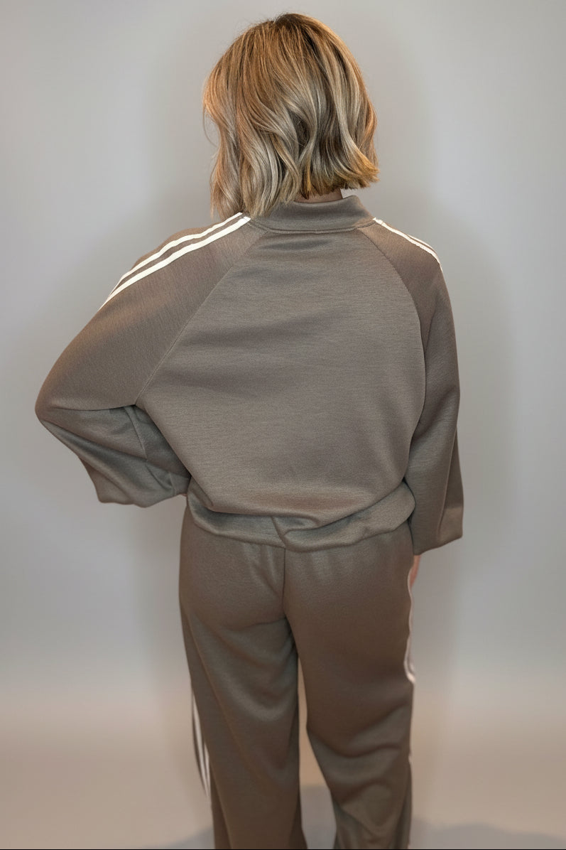 Stripe Tracksuit-16